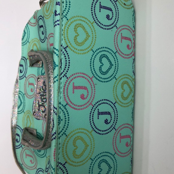 Bundle of two bag and hat - Picture 6 of 9